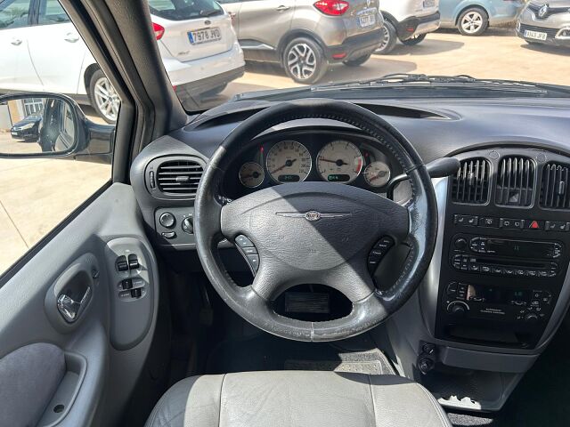 CHRYSLER VOYAGER LX 2.8 CRDI AUTO SPANISH LHD IN SPAIN 154K 7 SEAT SUPERB 2007